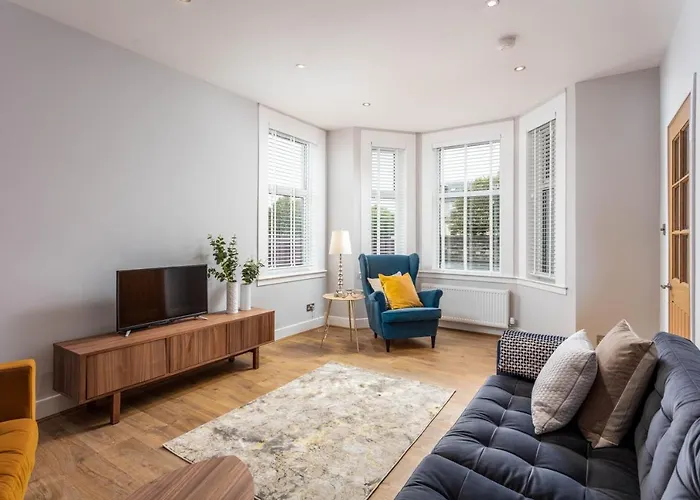 Seafield House - Donnini Apartments